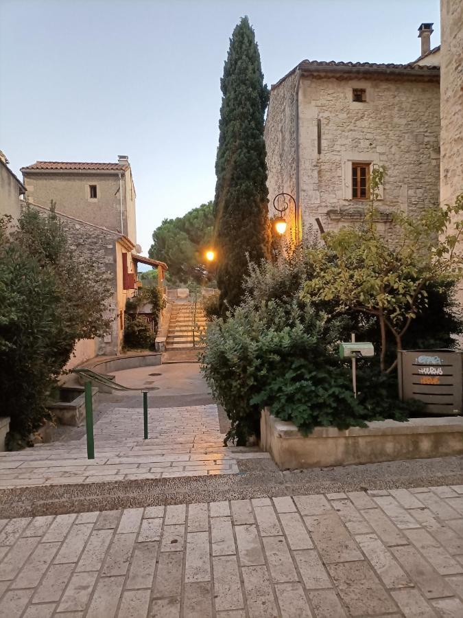 A Deux Pas D'Avignon Aramon Exterior foto